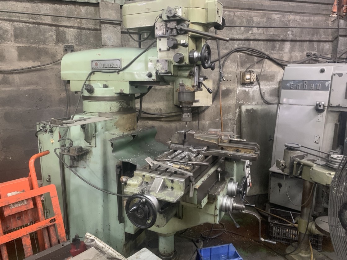 Drilling machine 1